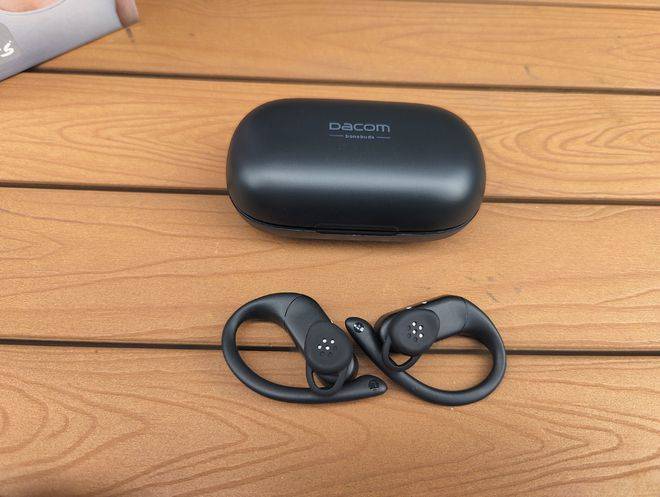 ？推荐几款适合运动佩戴稳固不掉的耳机AG真人地址运动佩戴什么耳机最舒适(图3)