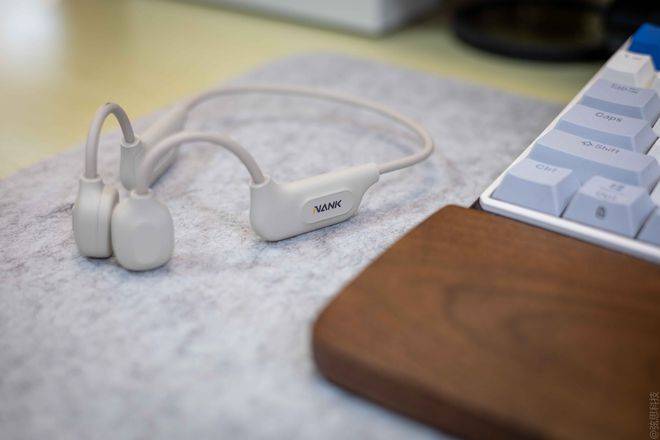 ？推荐几款适合运动佩戴稳固不掉的耳机AG真人地址运动佩戴什么耳机最舒适(图6)