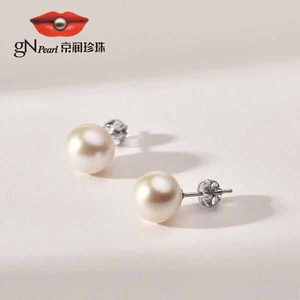 好？推荐这6款款款经典更百搭！AG真人国际网站银耳钉哪个品牌(图2)