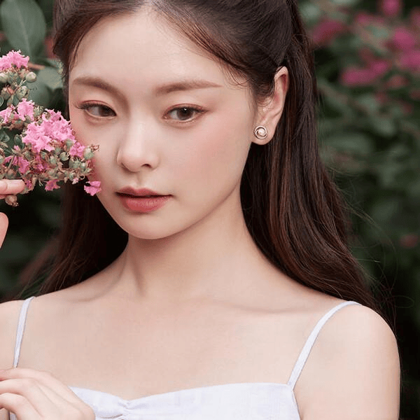 好？推荐这6款款款经典更百搭！AG真人国际网站银耳钉哪个品牌(图8)